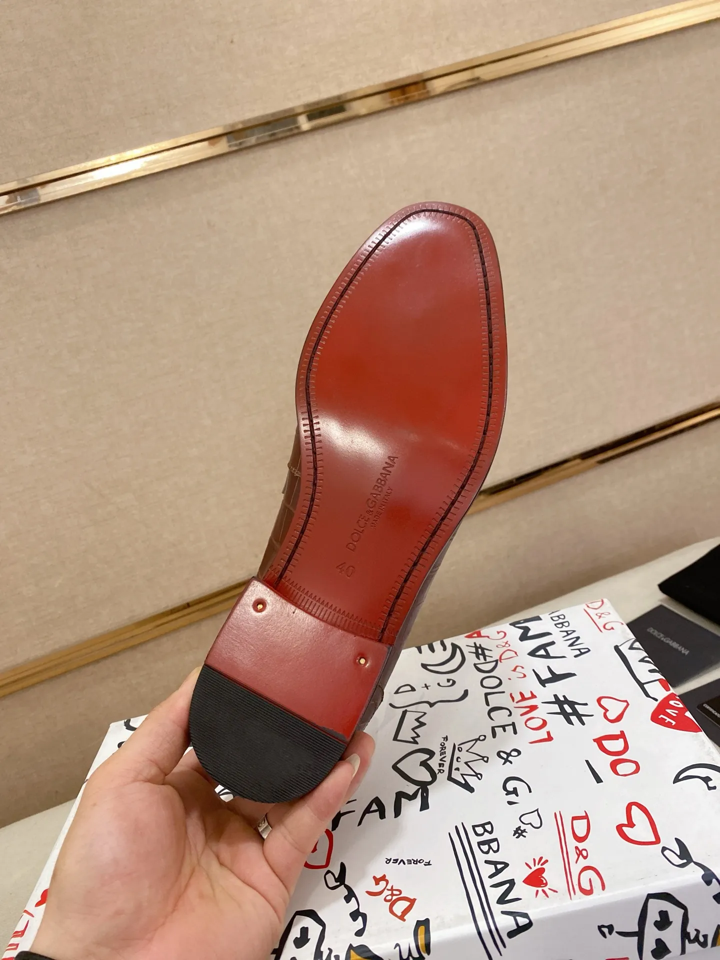 Men's clothing and shoes💰 520💰🌲DG top-notch🔍🔍men's new leather shoes🚹sold at the same time⚠The uppers are imported cowhide from Italy, the entire imported cowhide lining, and imported accessories💪💪, completely 1⃣️ vs. 1⃣️🇮🇹 💪💪, ⚠Sole: The original sole is specially provided by the original factory, the exclusive movable molded sole is super comfortable, ⚠Original factory follow-up goods, 🔍🔍high quality, can be entered and exited at will, welcome to compare ⚠Size number: 38-44. Can be customized 45 non-returnable
